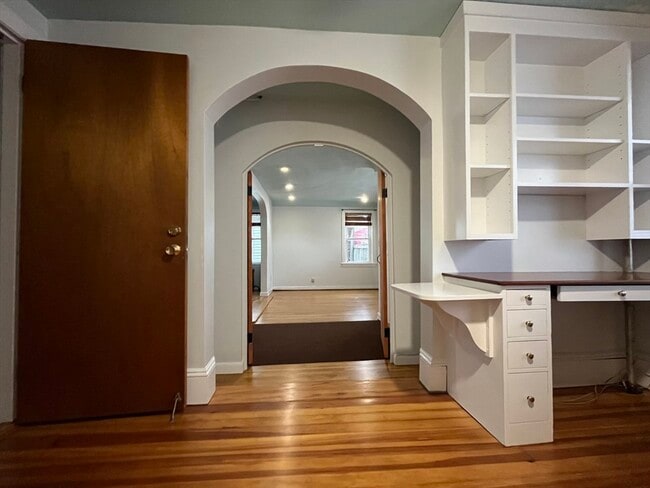 Building Photo - 254 Rantoul St Unit 1