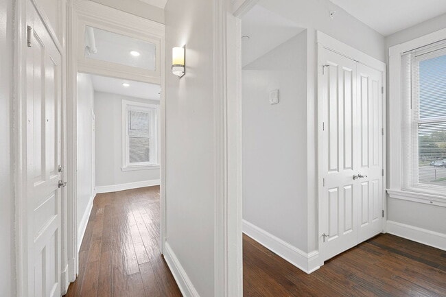 Photo - 975 E McMillan St Unit 304