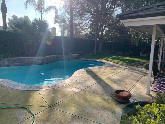 Photo - 2704 Mountain Oak Rd