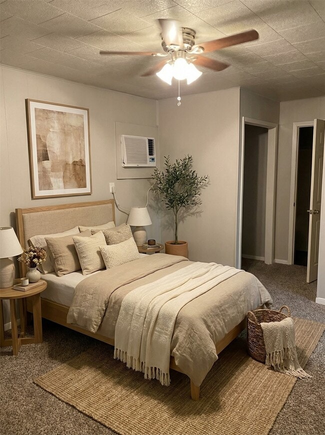 Photo - 1020 N Main St Unidad 10