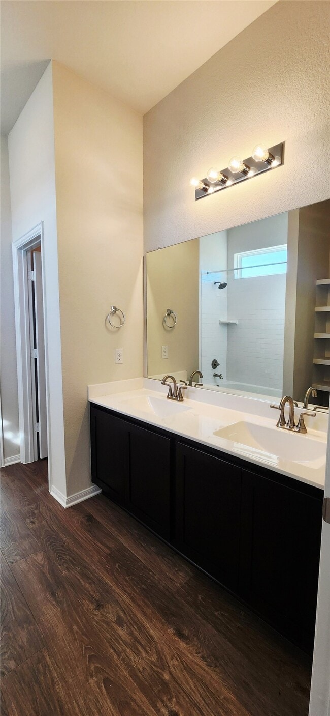 Photo - 406 Magnolia Ln