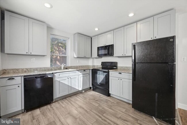 Photo - 518 N 40th St