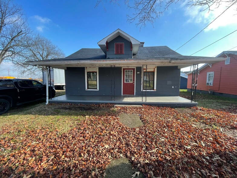 303 Prospect St
