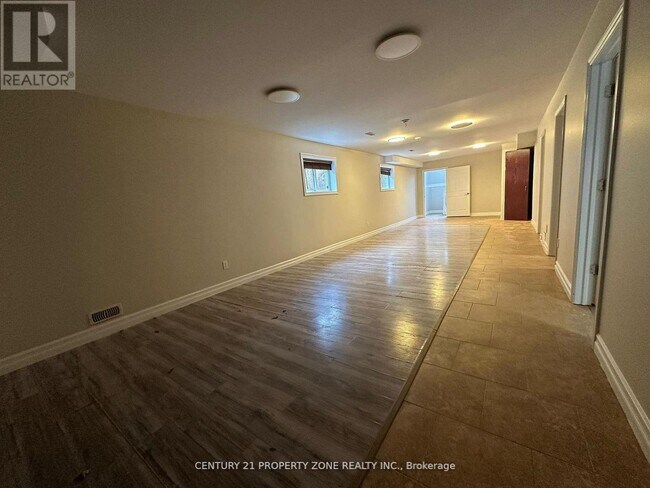 Photo - 975 Albert Rd