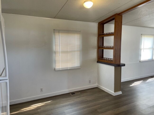 Photo - 3 BED, 2 BATH MOBILE HOME