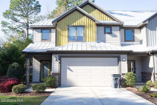 Photo - 691 S Ashe St Townhome