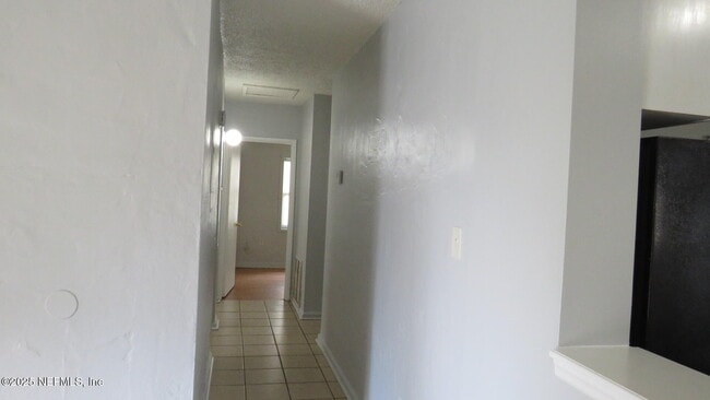 Photo - 5347 Baycrest Rd