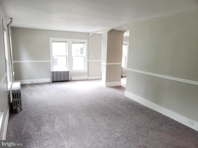 Photo - 3 N Summit Ave