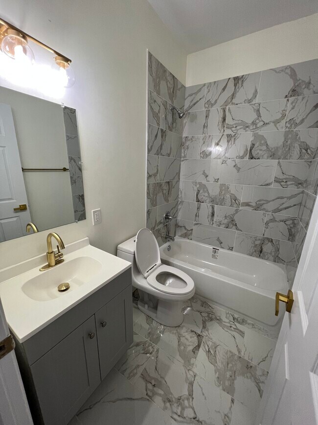 Photo - 319 N Gilmor St