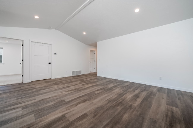 Photo - 116 W View Dr