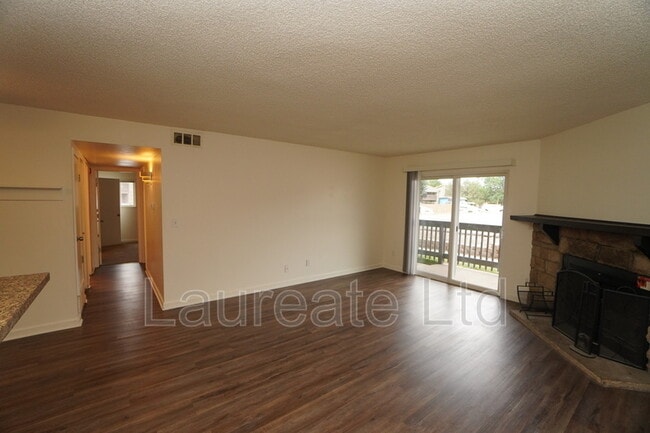 Photo - 3462 S Eagle St Unit #103