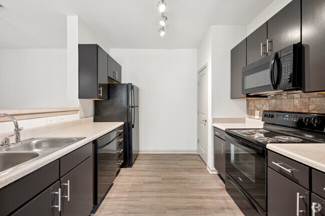 A2 - Comiskey 1BR, 1BA - 838SF - Kitchen