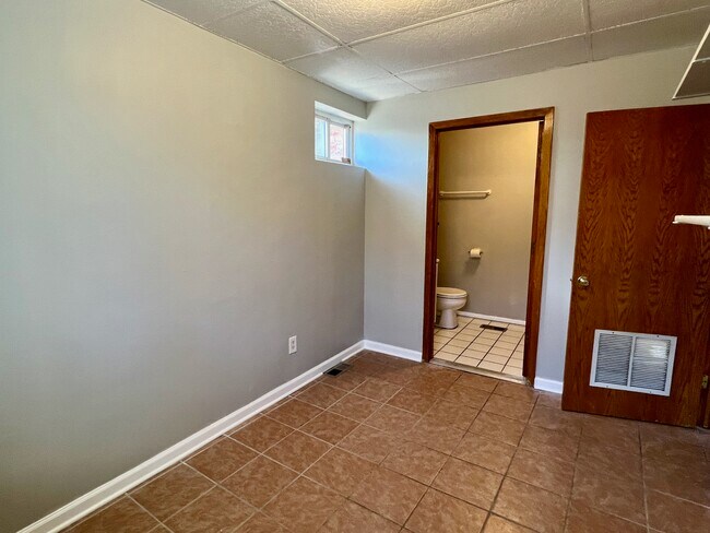 Photo - 3043 S Archer Ave Unit 1R