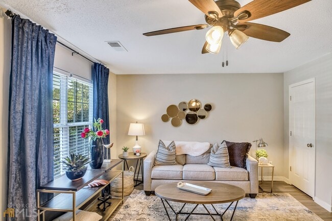 Photo - 7269 Crestside Dr
