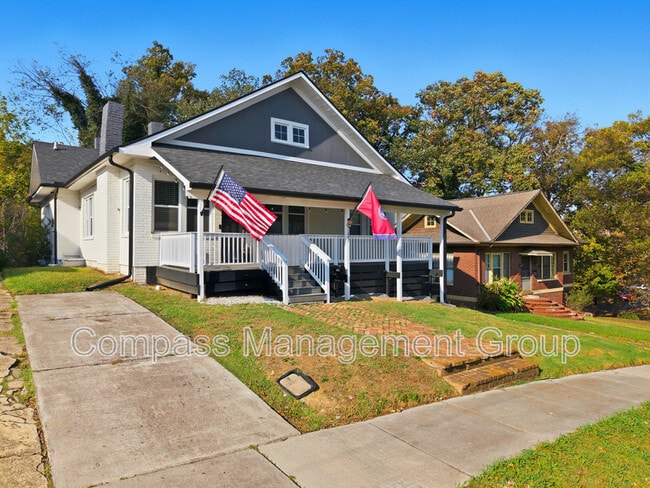 Photo - 3227 E 5th Ave