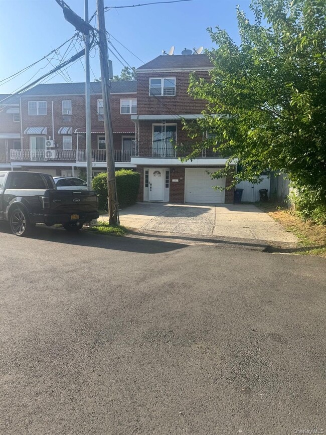 250-23 88th Rd Unidad 2R
