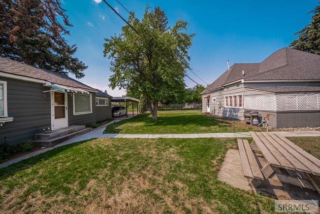 Photo - 2910 E Lincoln Rd Unit The Cottage