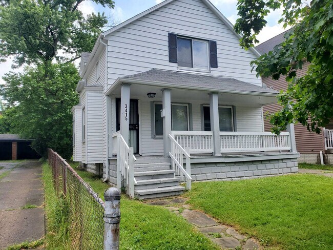 Photo - Charming 4-Bedroom Property in Prime Location