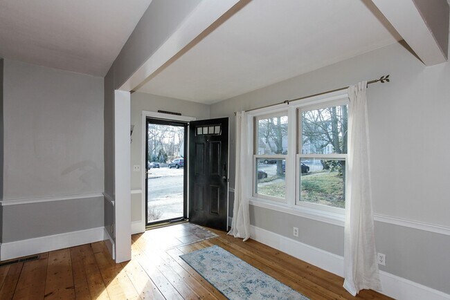 30 Ashland St