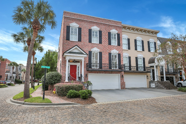 Photo - 58 Chaucer St Townhome