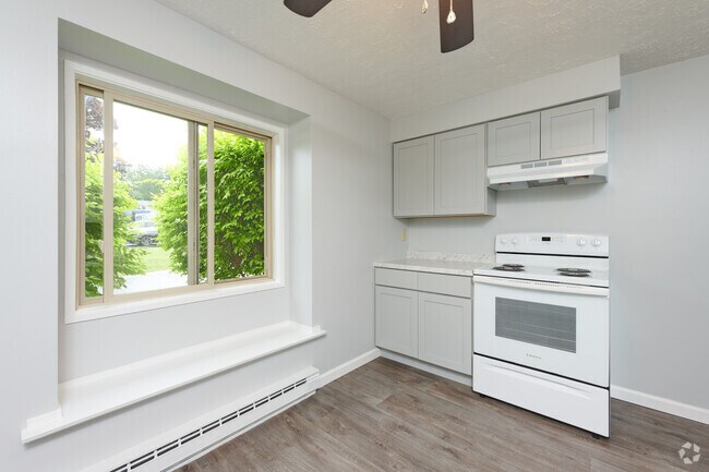 2 BR, 1.5 BA - 1330SF Kitchen.