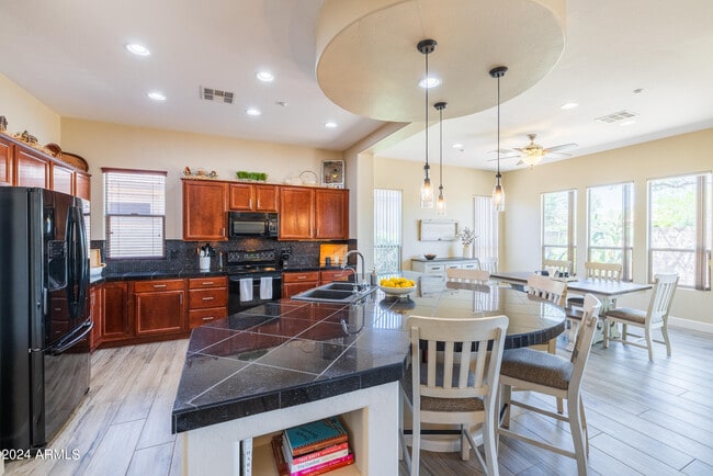 Photo - 12368 W Hedge Hog Pl