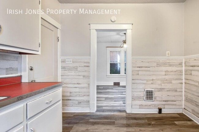 Photo - 1519 Whitney Ave Unit Apt 1