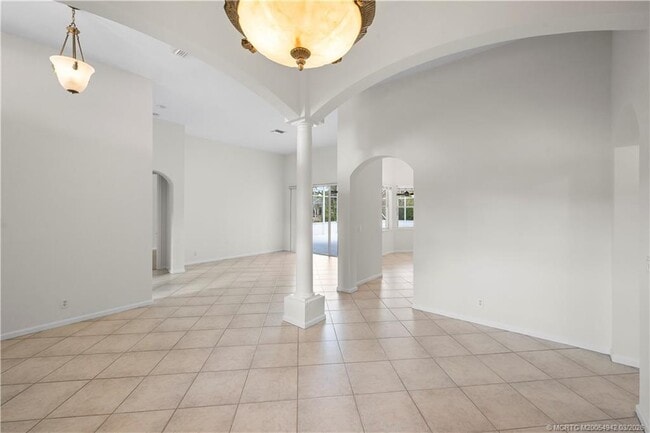 Photo - 2529 SW Park Meadows Trail