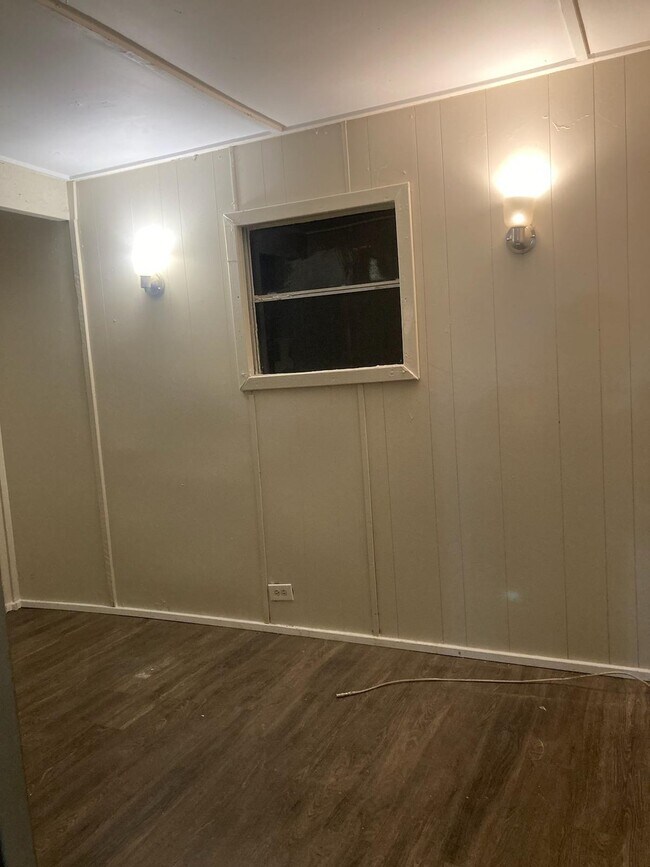 Photo - 882 E Chestnut Ave Casa