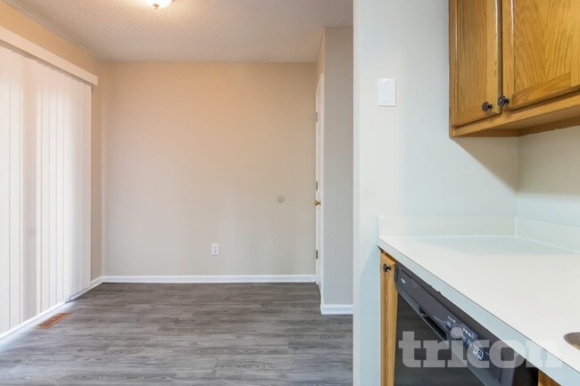 Photo - 409 Kayak Ct