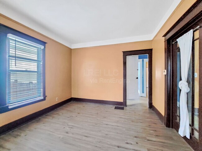 Photo - 1716 W Hill St