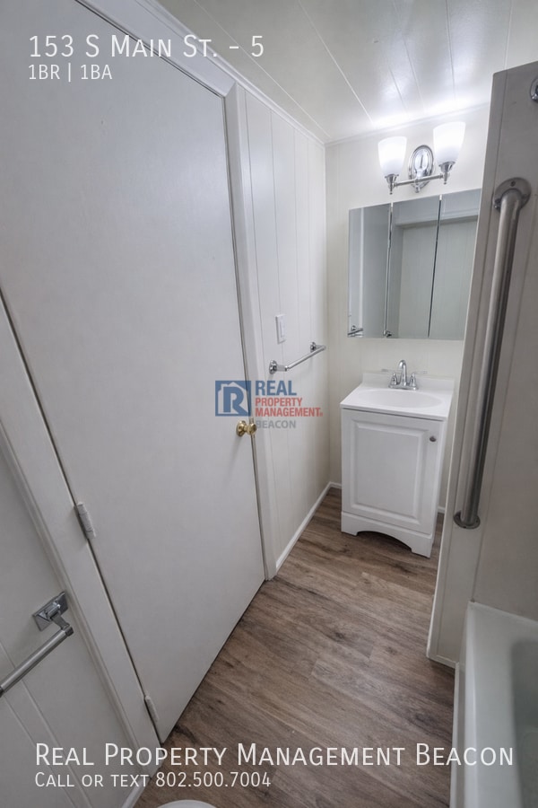 Photo - 153 S Main St Unit 5