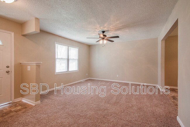 Photo - 1306 Knight Cir
