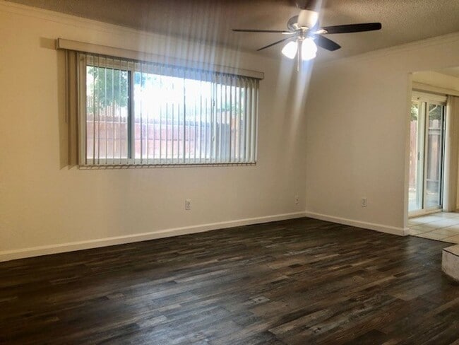 Photo - Nice 4 bedroom, 2 bathroom home in Citrus Heights