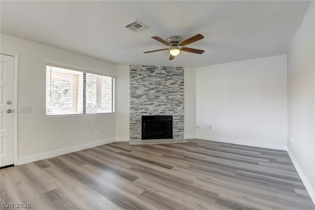 Photo - 853 Rock Springs Dr Unidad 202