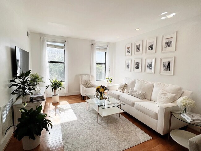 2901 16th St NW Unit 402