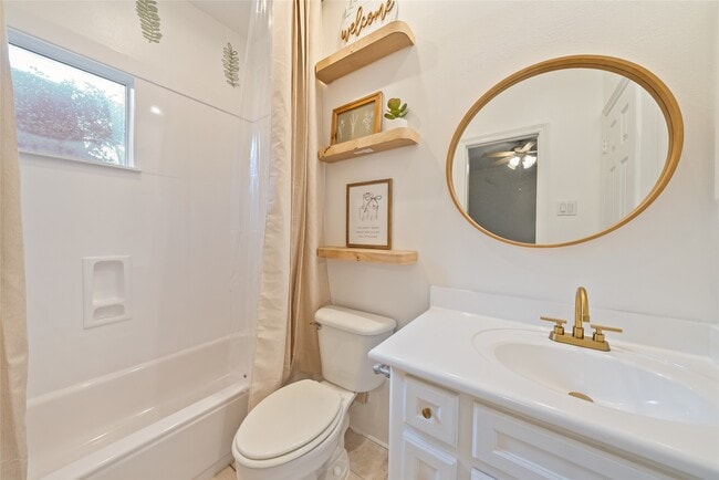 Photo - 1515 Hyde Park Blvd Unit 2