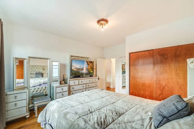 Photo - 7427 Boulevard East Unit 5