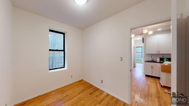 Photo - 240 Waverly Pl Unit 22