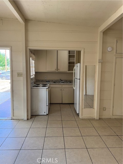 Photo - 193 W Washburn Ave
