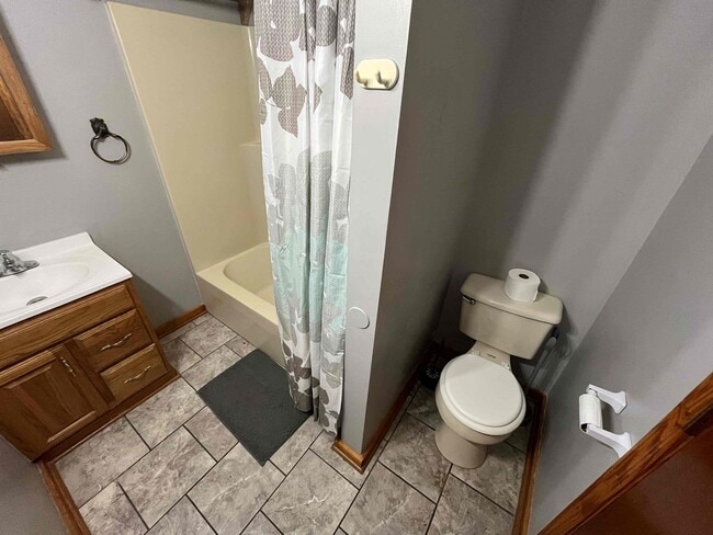 Photo - 4217 Snake Rd