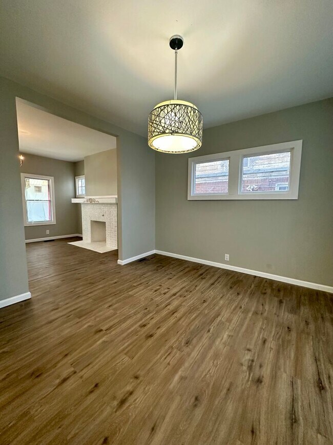 Photo - Lease_ Fully Remodeled 3 Bedroom 1 1/2 Bath Welcome Section 8 Call 313-429-3244