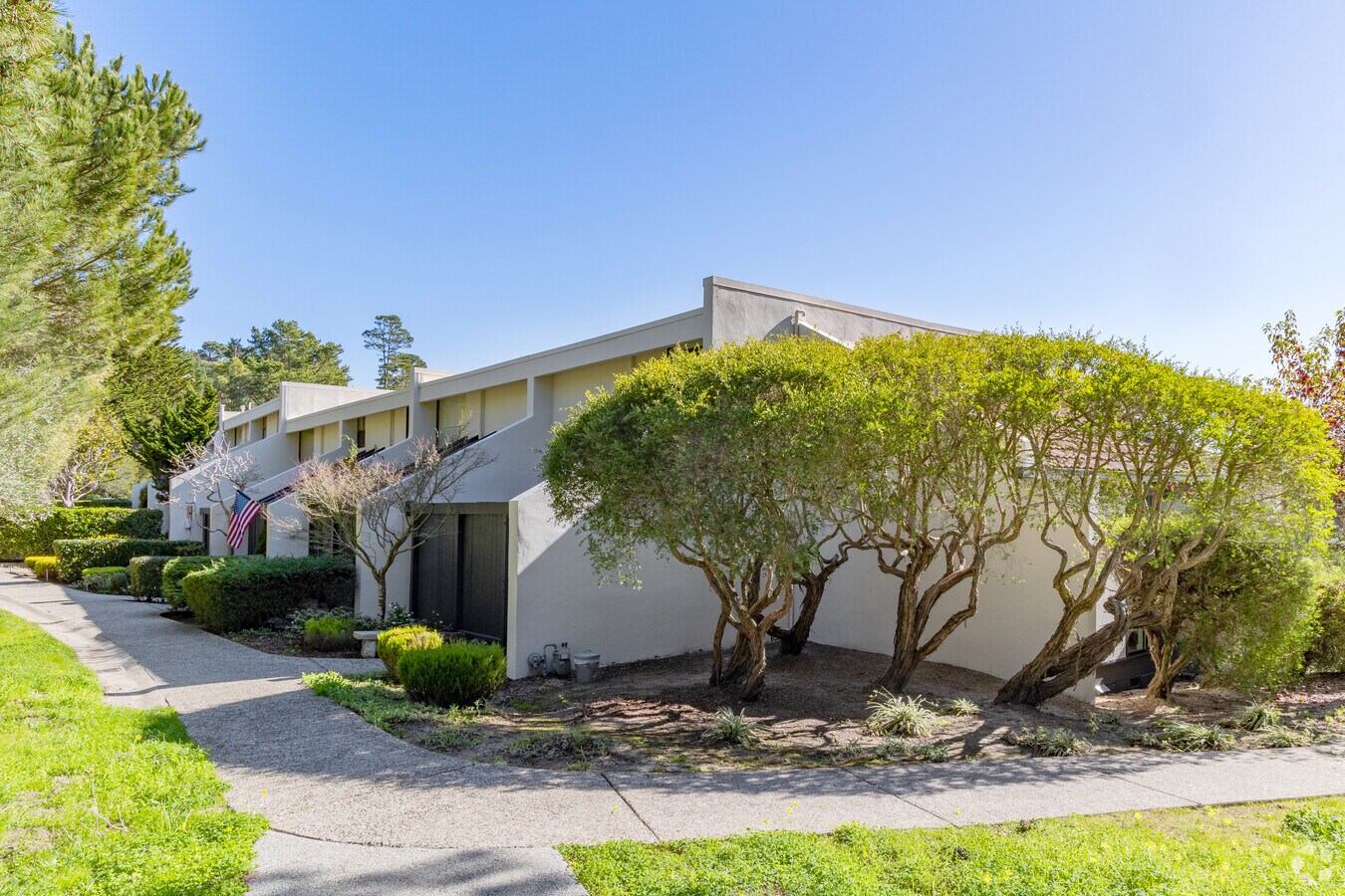Building - High Meadow Terrace