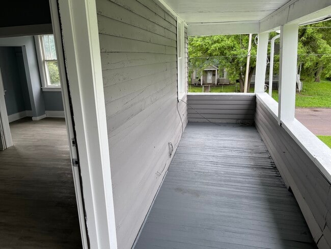 Photo - 1109 NE Perry Ave