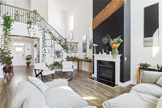 Photo - 201 Aspen Valley Ln