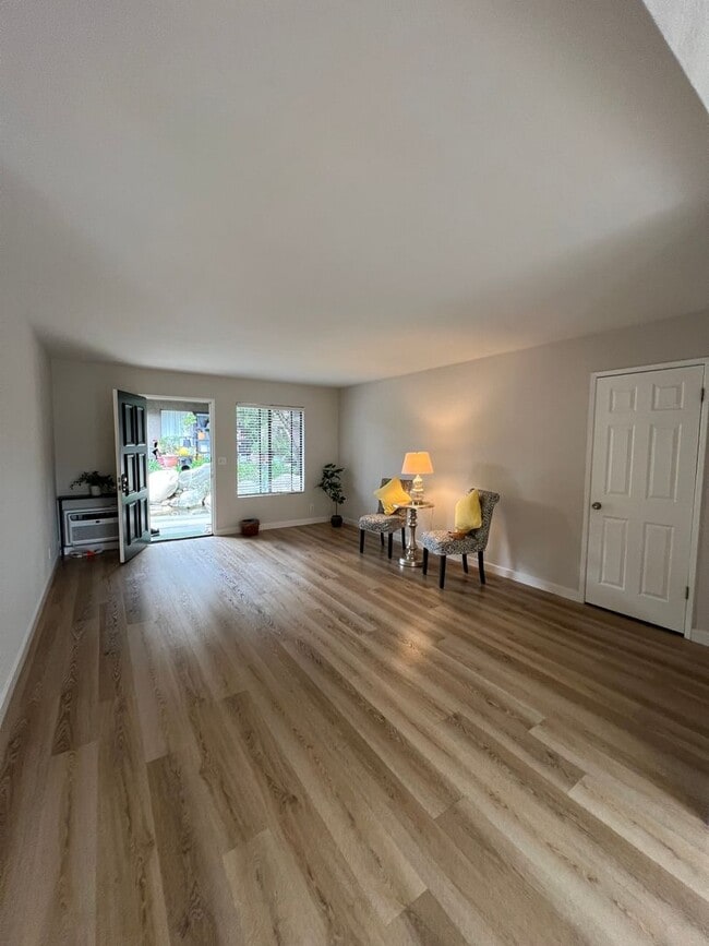 Photo - Irvine 2 bedroom with Upgrades