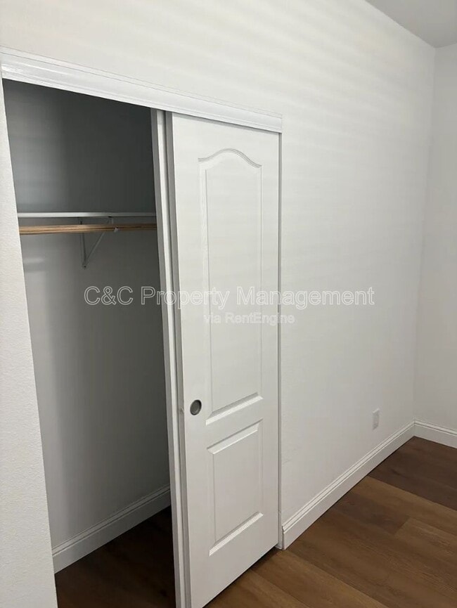 Photo - 759 W Chase Ave