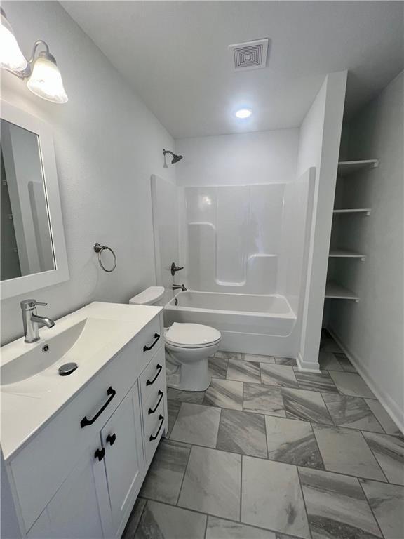 Photo - 806 SE 10th St