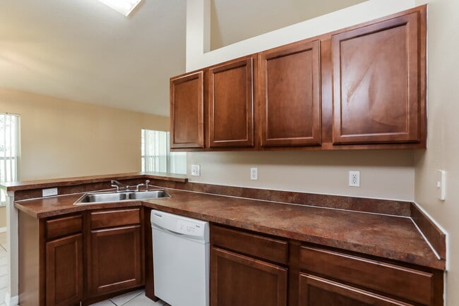 Photo - 203 Southern Breeze Dr