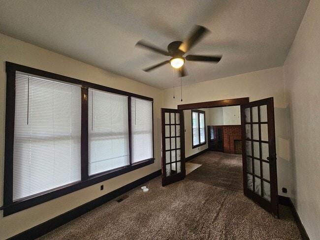 Photo - 387-389 Gilmore Street Unit 387